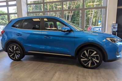 MG ZS 1.5 HEV+ Exclusive aut
