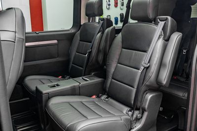 Opel Zafira Life Extra Long L2H1 Business VIP AT8
