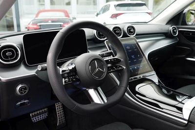 Mercedes Klasa C 200 4-Matic AMG