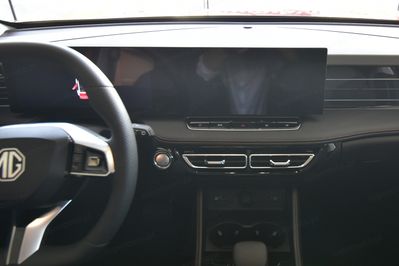 MG HS 1.5T HEV+ Excite aut