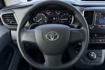 Toyota ProAce L1H1 Active AT