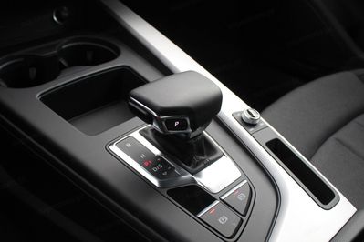 Audi A4 35 TFSI mHEV S tronic