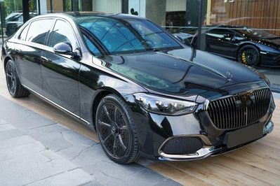 Mercedes Klasa S Maybach 580 4-Matic Night Series
