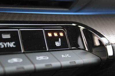 Toyota Prius Prestige 2.0 Hybrid Plug-in