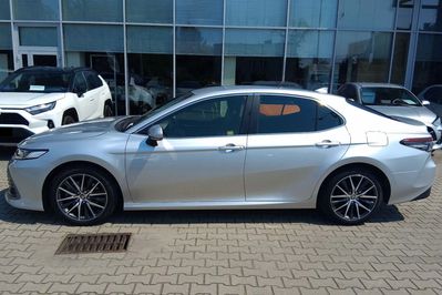 Toyota Camry 2.5 Hybrid Prestige Cvt