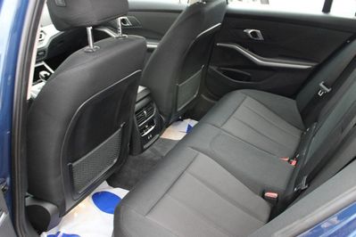 BMW Seria 3 318i aut