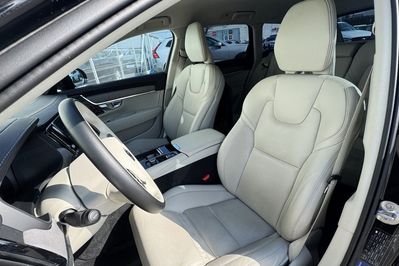 Volvo V90 T8 AWD Plug-In Hybrid Plus Dark aut