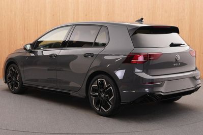 Volkswagen Golf R-Line Plus 1.5 eTSI mHEV