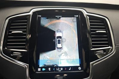 Volvo XC90 T8 AWD Plug-In Hybrid Plus Dark 7OS