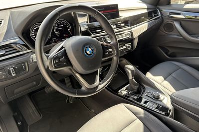 BMW X2 xDrive25e