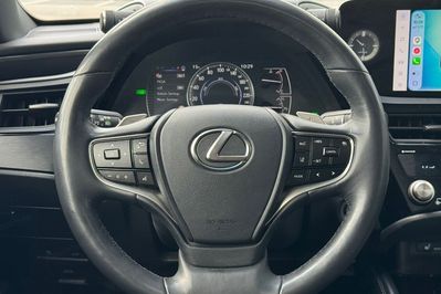Lexus ES 300h Business Edition