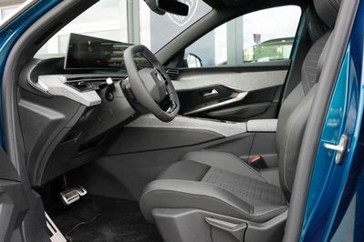 Peugeot 3008 GT e-DCS6 1.2 mHEV