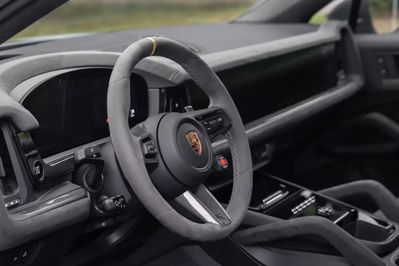 Porsche Cayenne Coupe Turbo E-Hybrid  GT