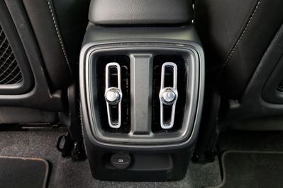 Volvo XC40 B3 Core aut