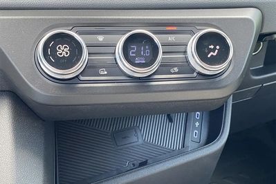 Renault Master L2H2 Extra AT9