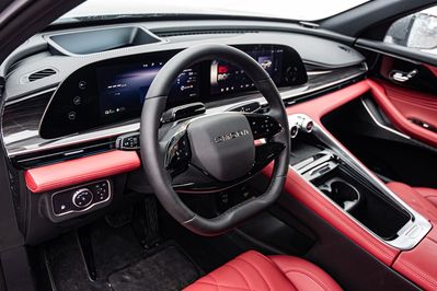 Omoda 9 1.5 Super Hybrid Exclusive AWD