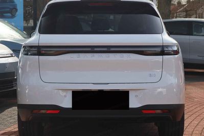 Leapmotor B10 Design Hybrid EV 18,8 kWh