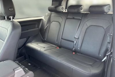 Land Rover Defender 90 D300  SE