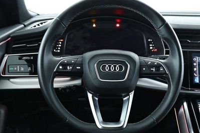 Audi Q8 55 TFSI e quattro
