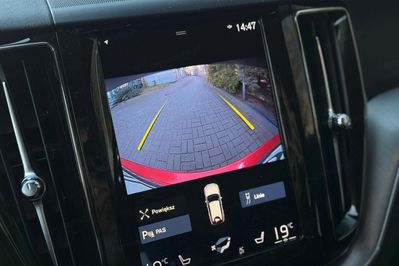 Volvo XC60 T4 Momentum Pro