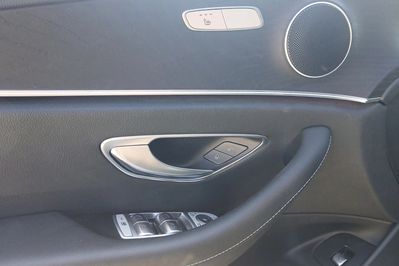Mercedes Klasa E 300 de Avantgarde