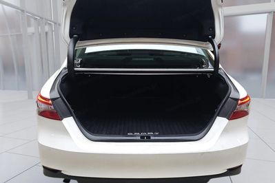 Toyota Camry 2.5 Hybrid Prestige