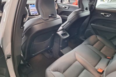 Volvo XC60 T6 Plug-In Hybrid AWD Plus Dark