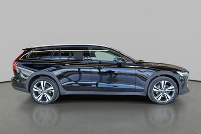 Volvo V60 CC B4 D AWD aut