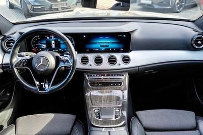 Mercedes E Klasa 300 d 4-Matic Avantgarde