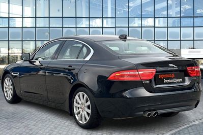 Jaguar XE D Prestige