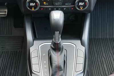 Ford Focus 1.0 EcoBoost mHEV ST-Line Style aut