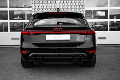 Audi A6 E-tron quattro Avant S line