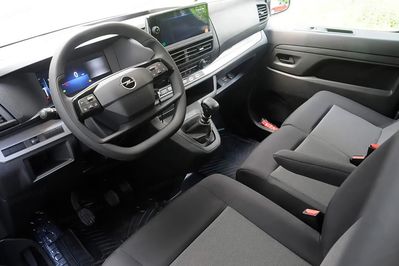 Opel Vivaro Long L2H1 Zabudowa Brygadowa