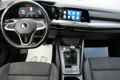 Volkswagen Golf VIII 1.5 TSI EVO Style