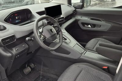 Peugeot Rifter MPV M L1H1 AT