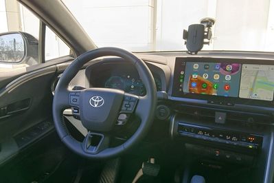 Toyota C-HR Hybrid Dynamic Force Executive AWD