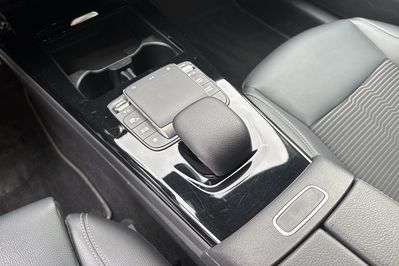 Mercedes CLA 200