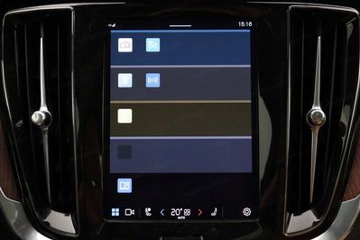 Volvo V60 T6 AWD Plug-In Hybrid Plus Dark
