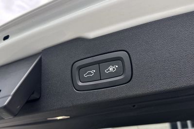 Volvo V60 B4 B Plus Dark aut