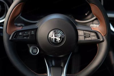 Alfa Romeo Giulia 2.0 Turbo Intensa Q4