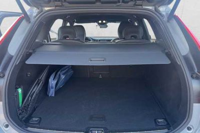 Volvo XC60 B5 B AWD Plus Dark aut