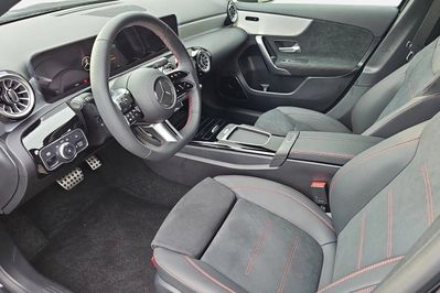Mercedes Klasa A 250 e PHEV AMG Line 8G-DCT