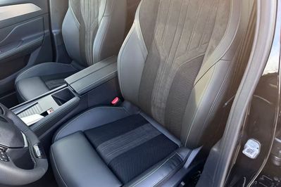 Peugeot 308 GT Exclusive S&S e-DCS6 1.2 mHEV