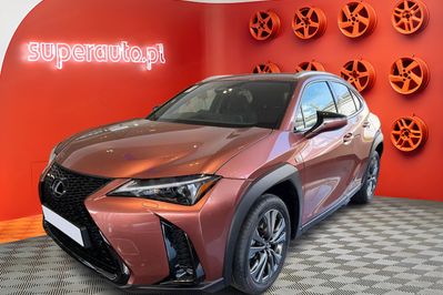 Lexus UX 300h F Sport Design Hybrid Dynamic Force