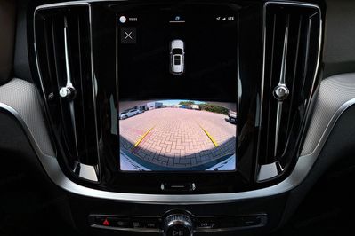 Volvo V60 B4 B Plus Dark aut