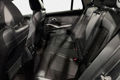 BMW Seria 3 318d mHEV aut