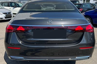 Mercedes Klasa E 300 de 4-Matic Exclusive