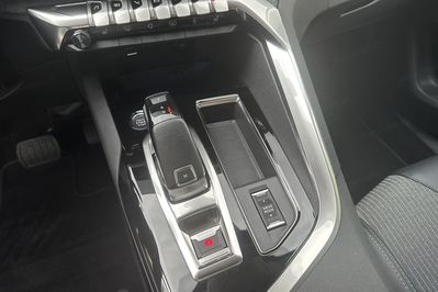 Peugeot 3008 Allure Pack 1.2 PureTech EAT8