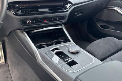 BMW Seria 3 330i xDrive M Sport