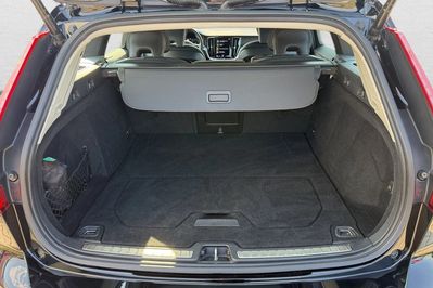 Volvo V60 B3 B Momentum Pro aut